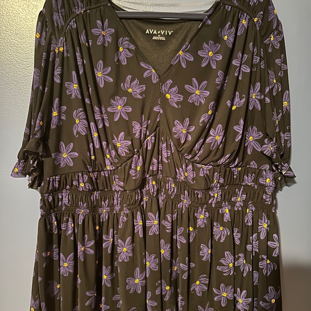 Ava & Viv Floral Peplum Style blouse 3X